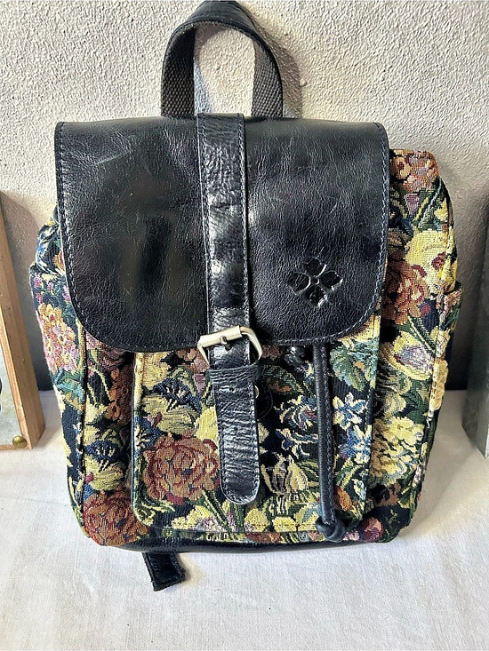 Patricia Nash Handbags - Patricia Nash Aberdeen Backpack Floral Tapestry in Black